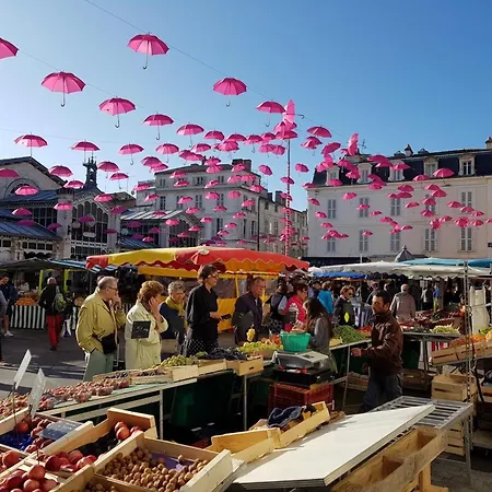 Apartamento Ensoleille Au Bord De Avec Balcon Et Parking, Proche Centre Et - - Fr-1-535-51 La Rochelle (Charente-Maritime)